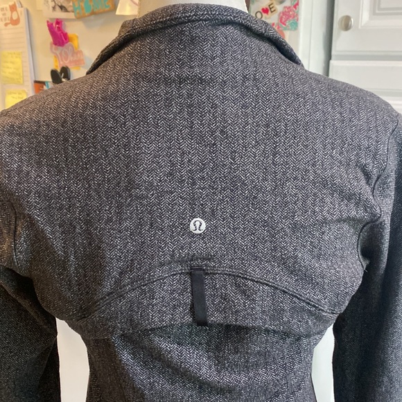 Lululemon Define Jacket - Picture 8 of 9
